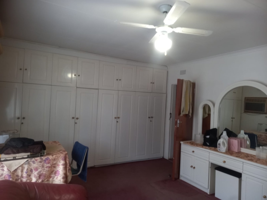 4 Bedroom Property for Sale in Manzil Park North West